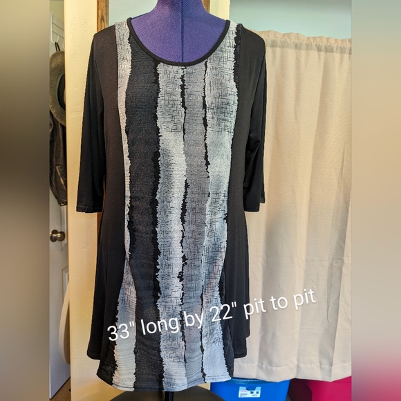 Simply Aster women's dress - Picture 3 of 11